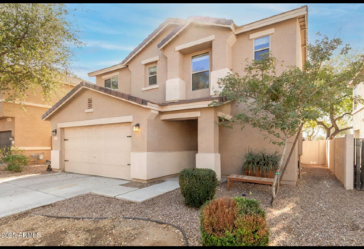 Mesa House: 2159 S Luther