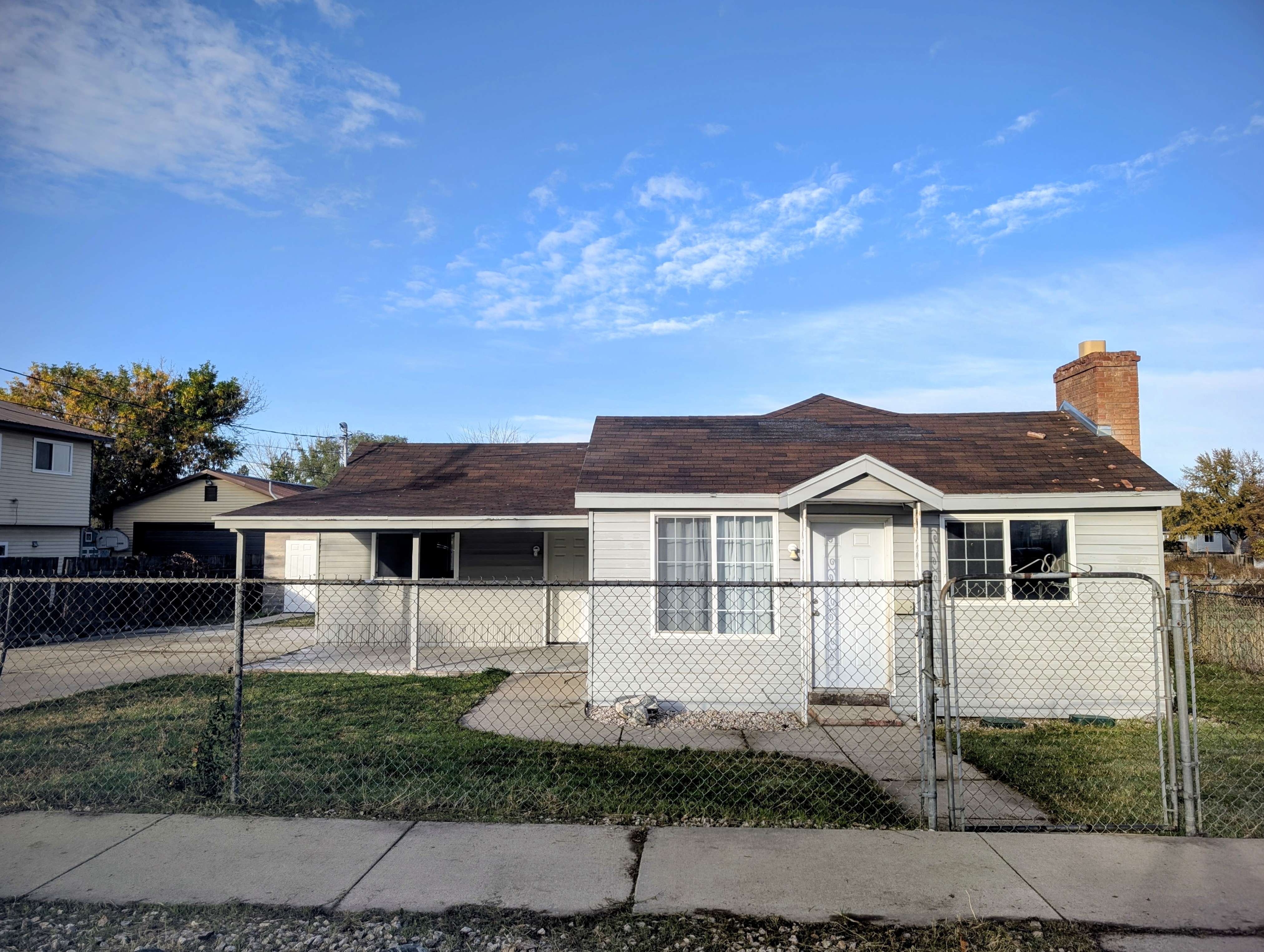 Clearfield House: 889 N 1000 W