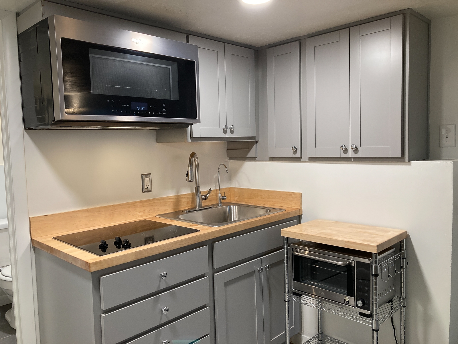 Salt Lake City In-Law/Basement: 69 W Layton Ave