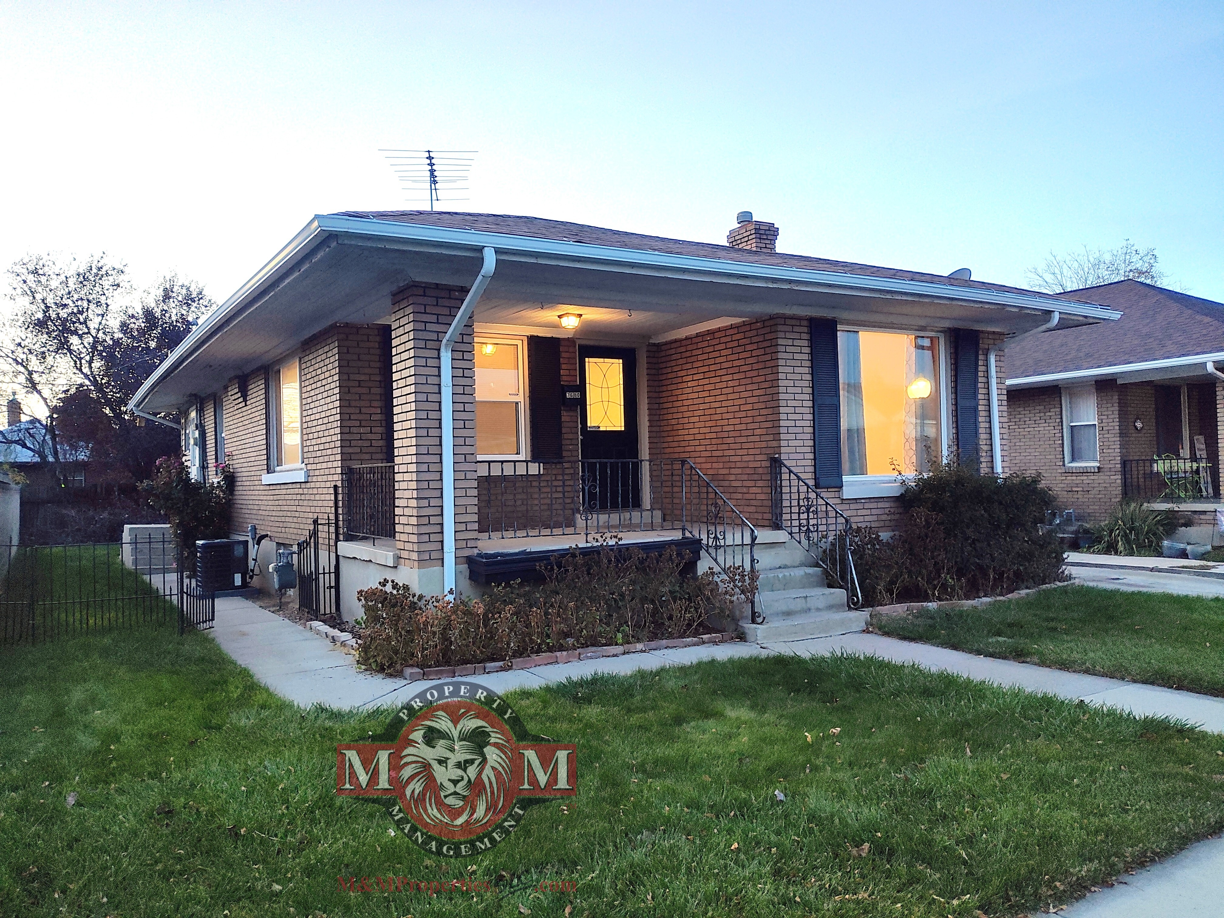 Midvale House: 7680 S Lincoln St