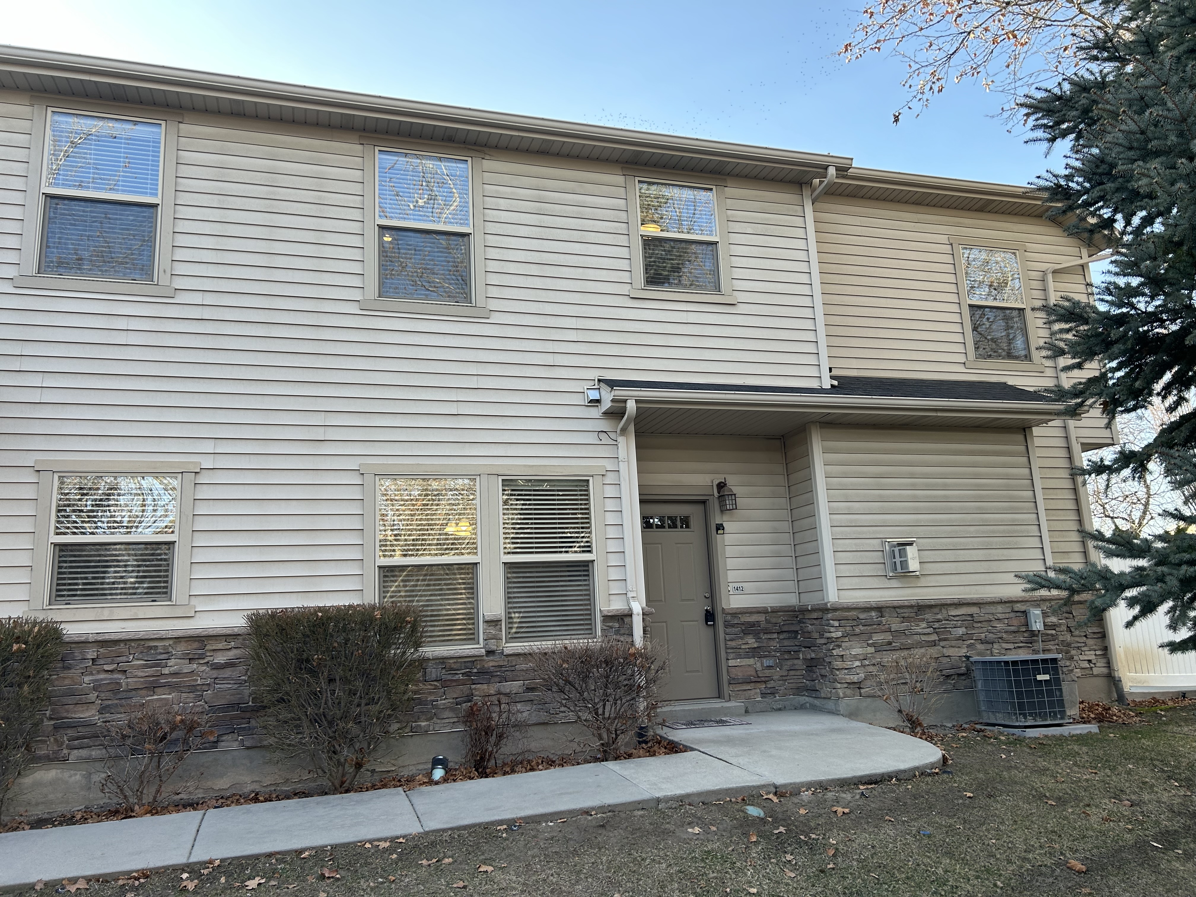 West Jordan Condo: 1412 W Stone Meadow Dr