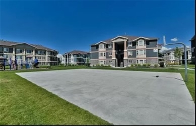 Sandy Condo: 104 E Resaca Dr