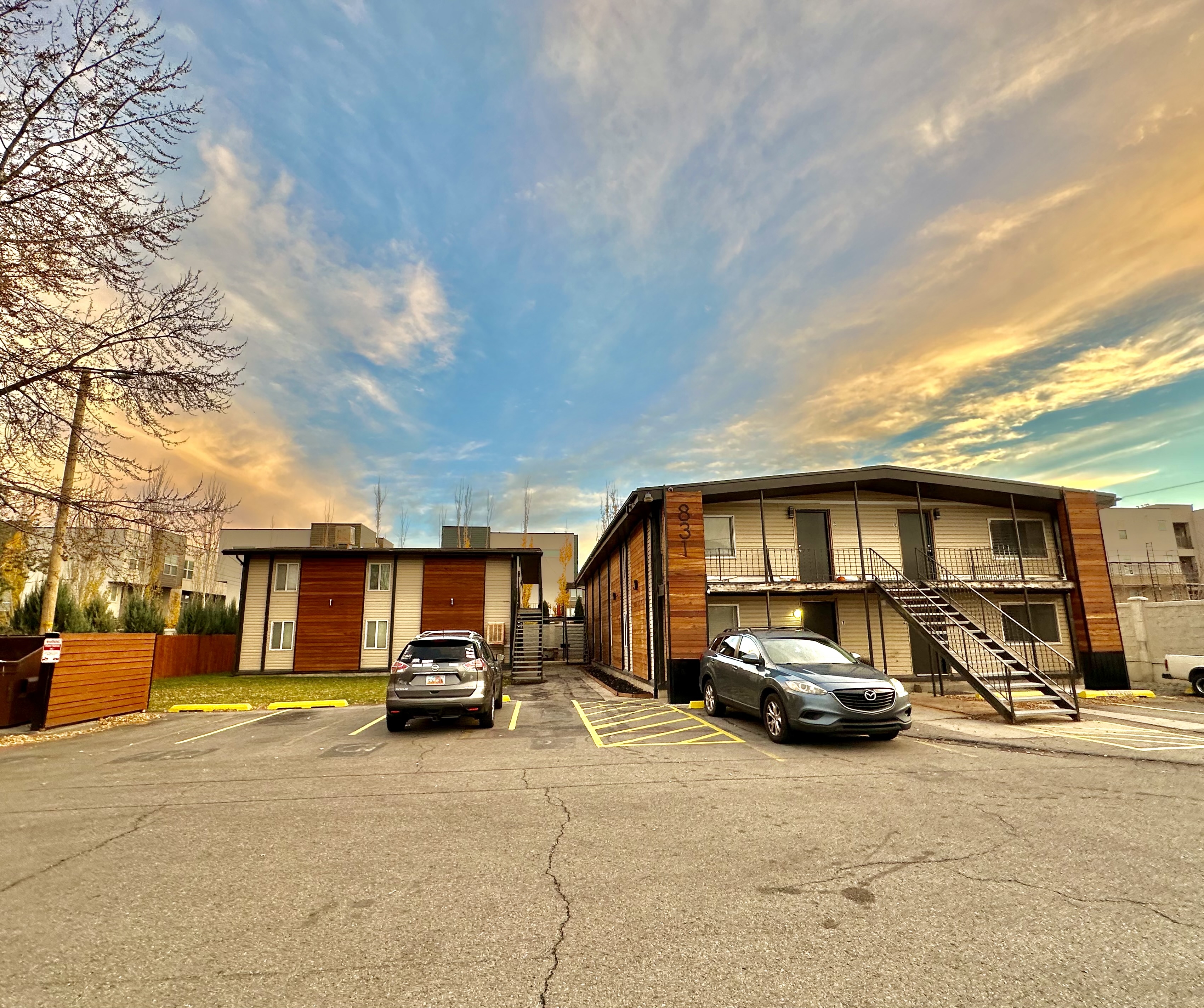 Midvale Apartment: 831 W Lennox St