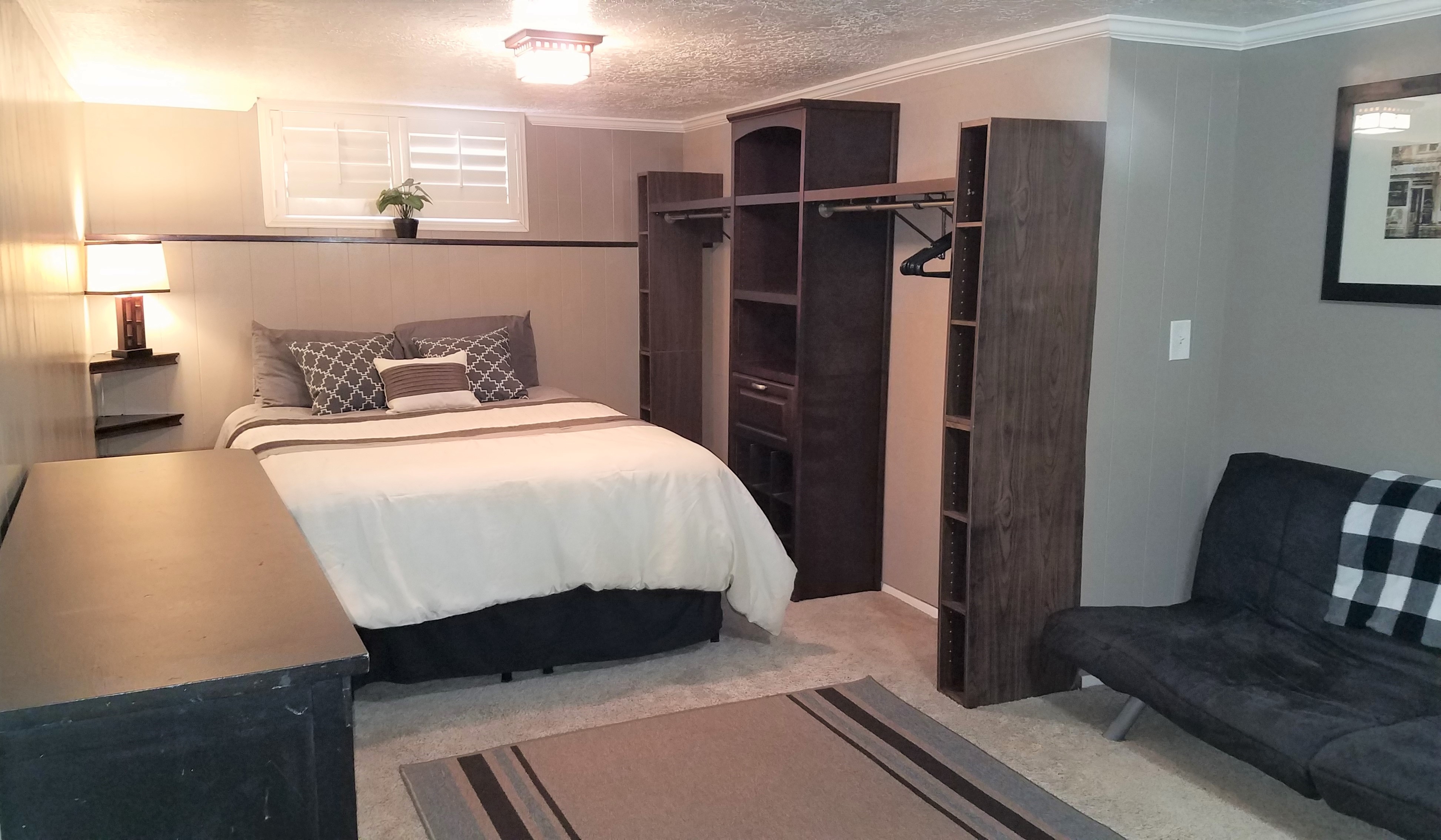 Salt Lake City Single Room: 655 E Riviera Cir