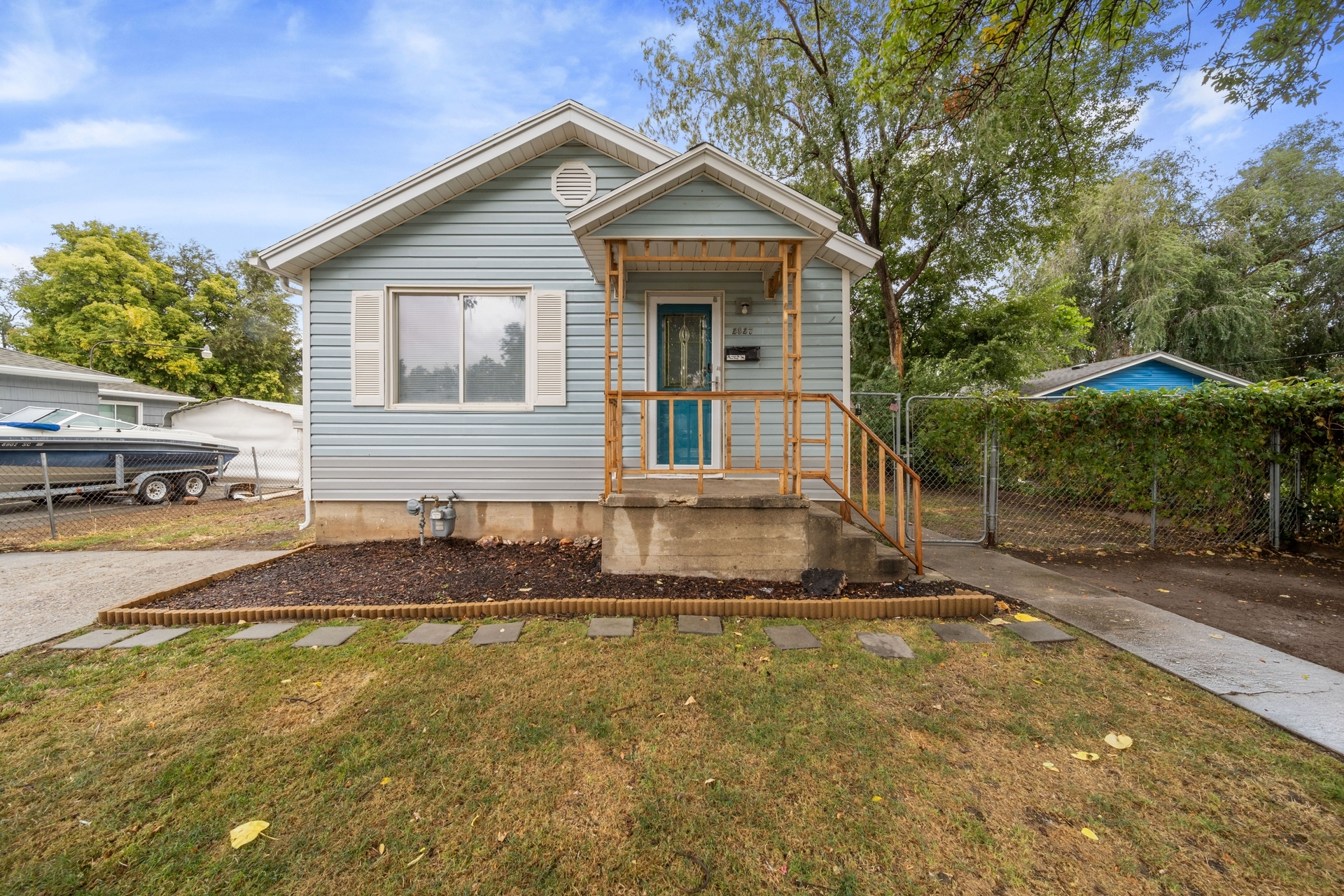 Magna House: 2827 S 8650 W