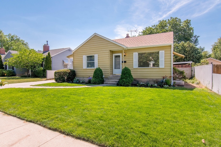 Salt Lake City House: 1966 E Garfield Ave