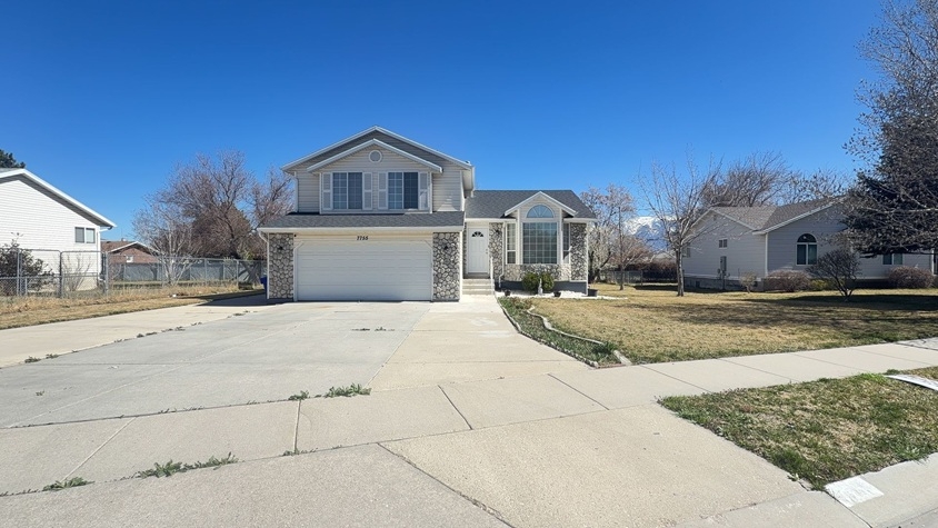 West Jordan House: 7755 S 2320 W