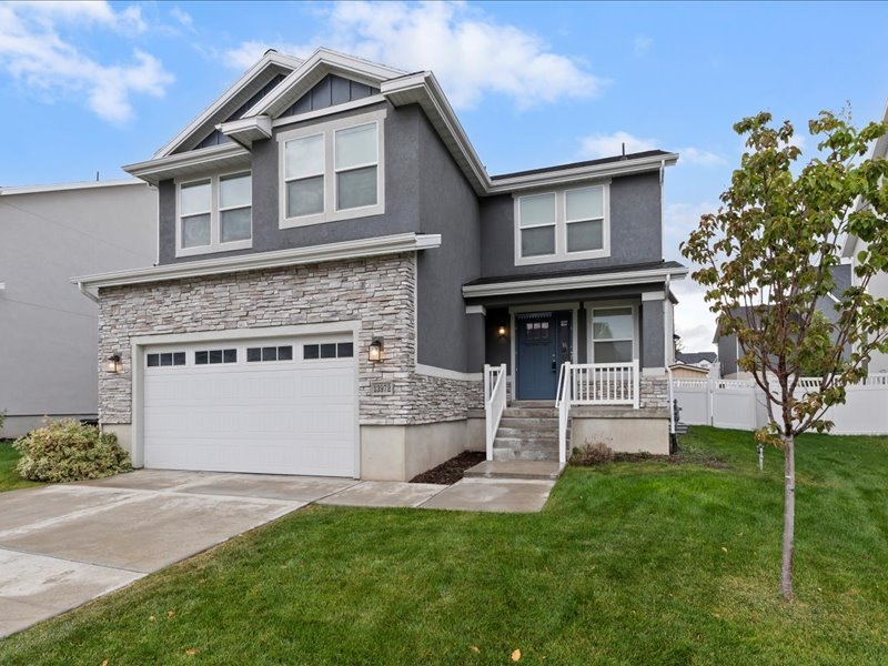 Herriman House: 13972 S Overwatch Dr