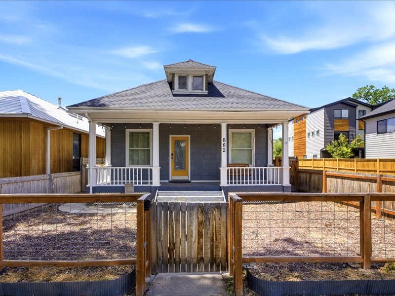 Salt Lake City House: 862 S Jefferson St