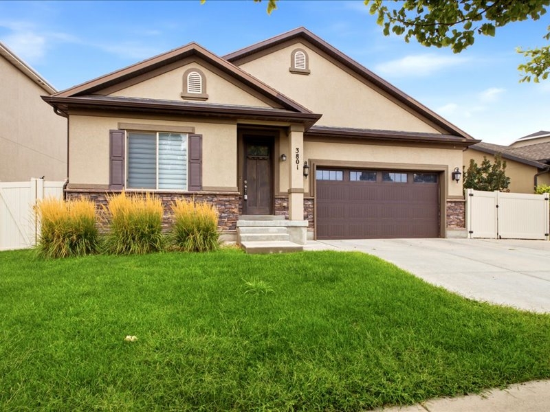 South Jordan House: 3801 W Ivey Ranch Rd