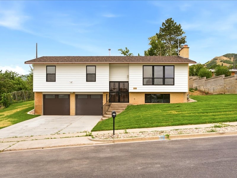 Bountiful House: 3483 S 100 W
