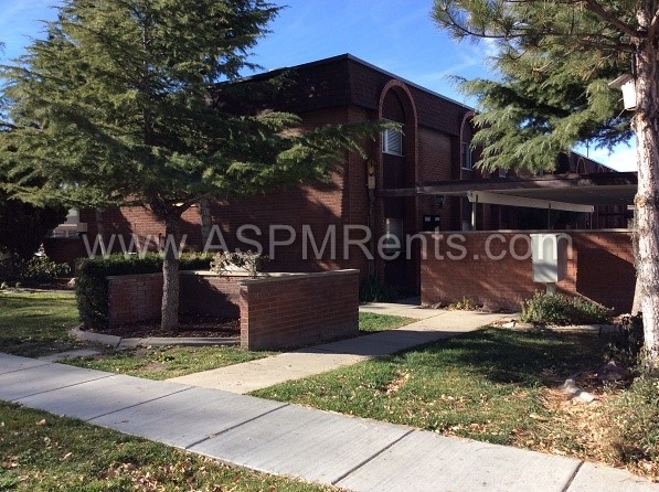 South Salt Lake Apartment: 3052 S 300 E