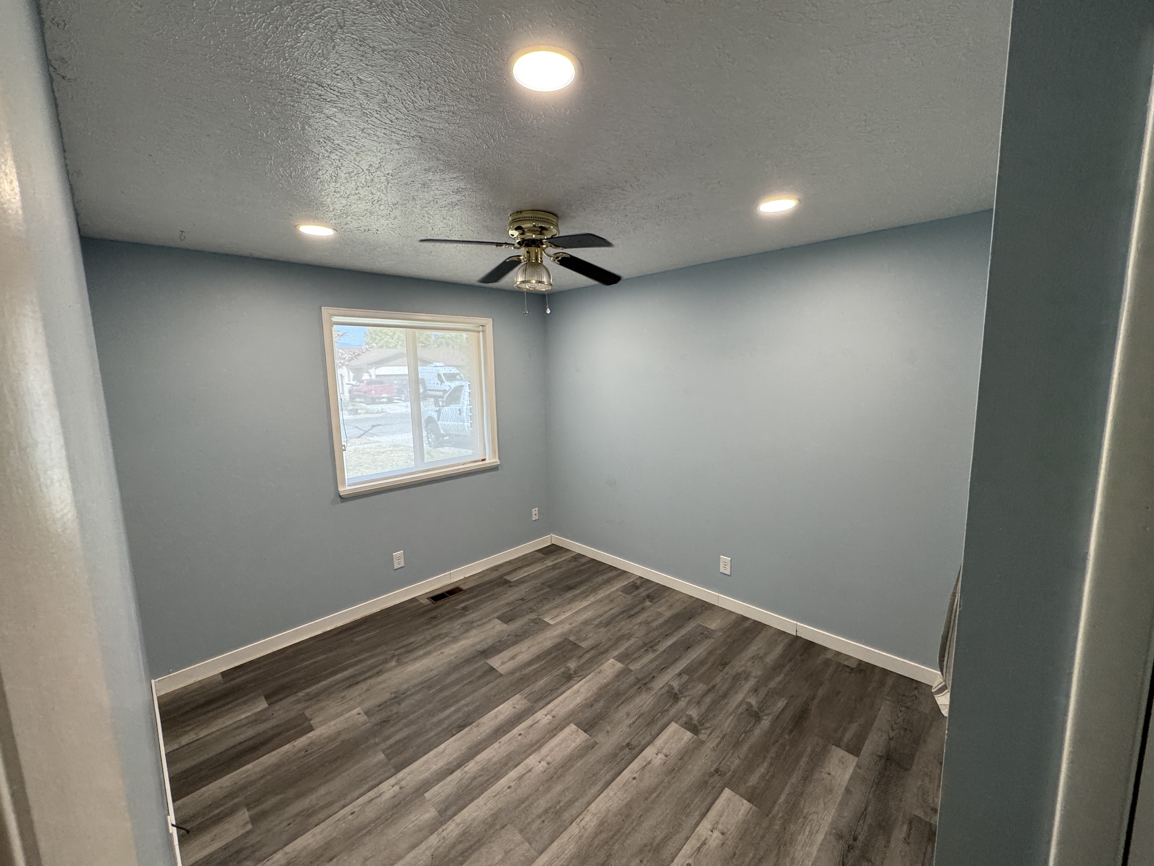 Salt Lake City Single Room: 6086 S Dee Park Dr