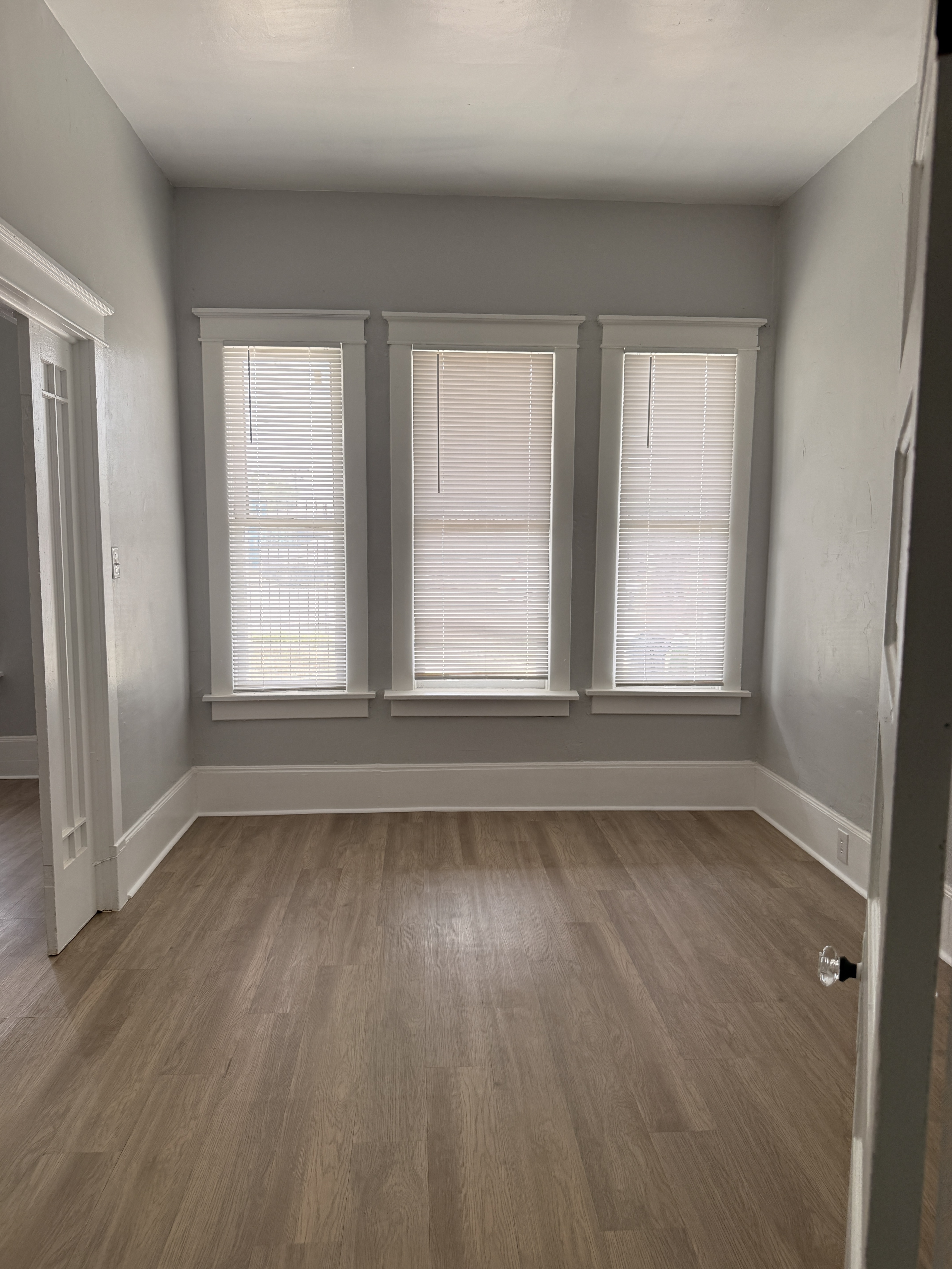 Midvale Apartment: 476 W Center St