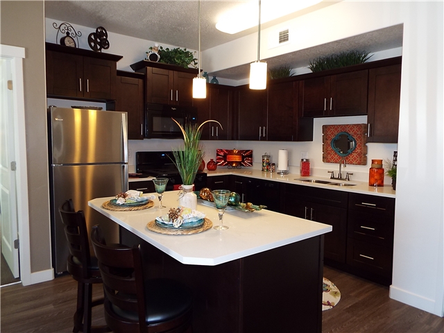 Lehi Apartment: 4200 N Seasons View Dr