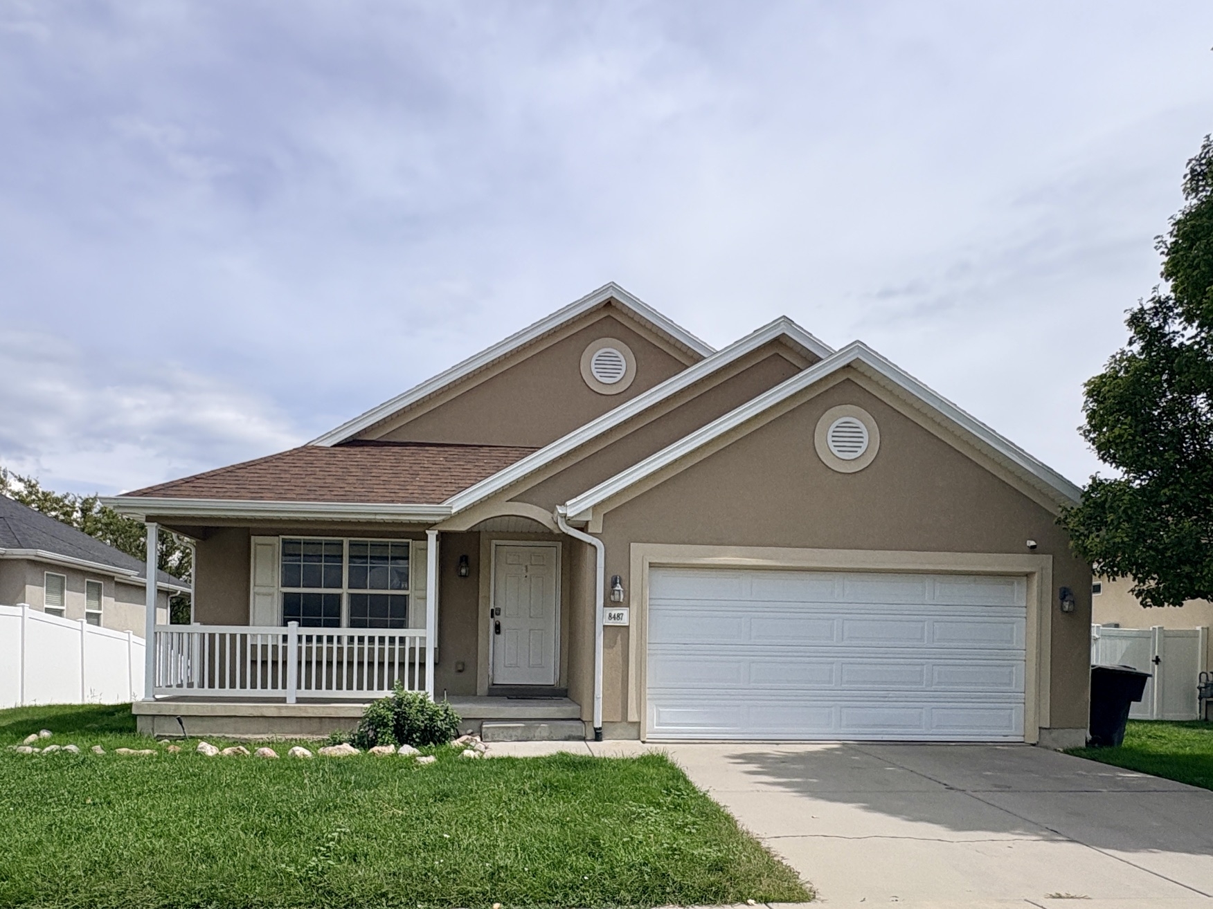 West Jordan House: 8487 S Poison Oak Dr