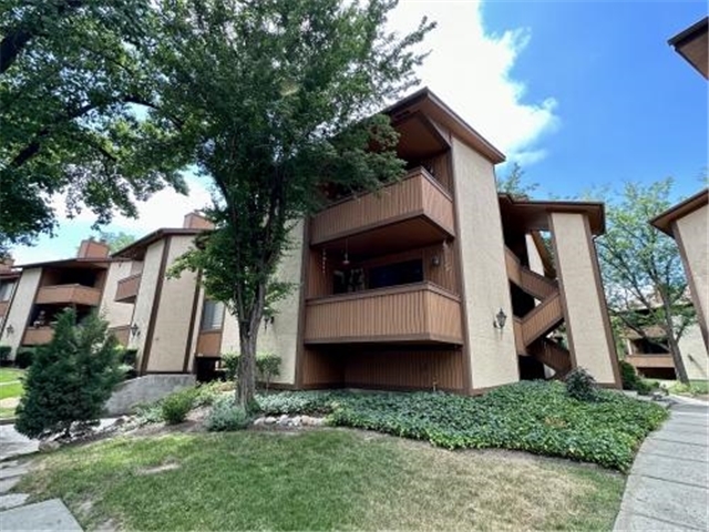 Midvale Condo: 6868 S Countrywoods Cir