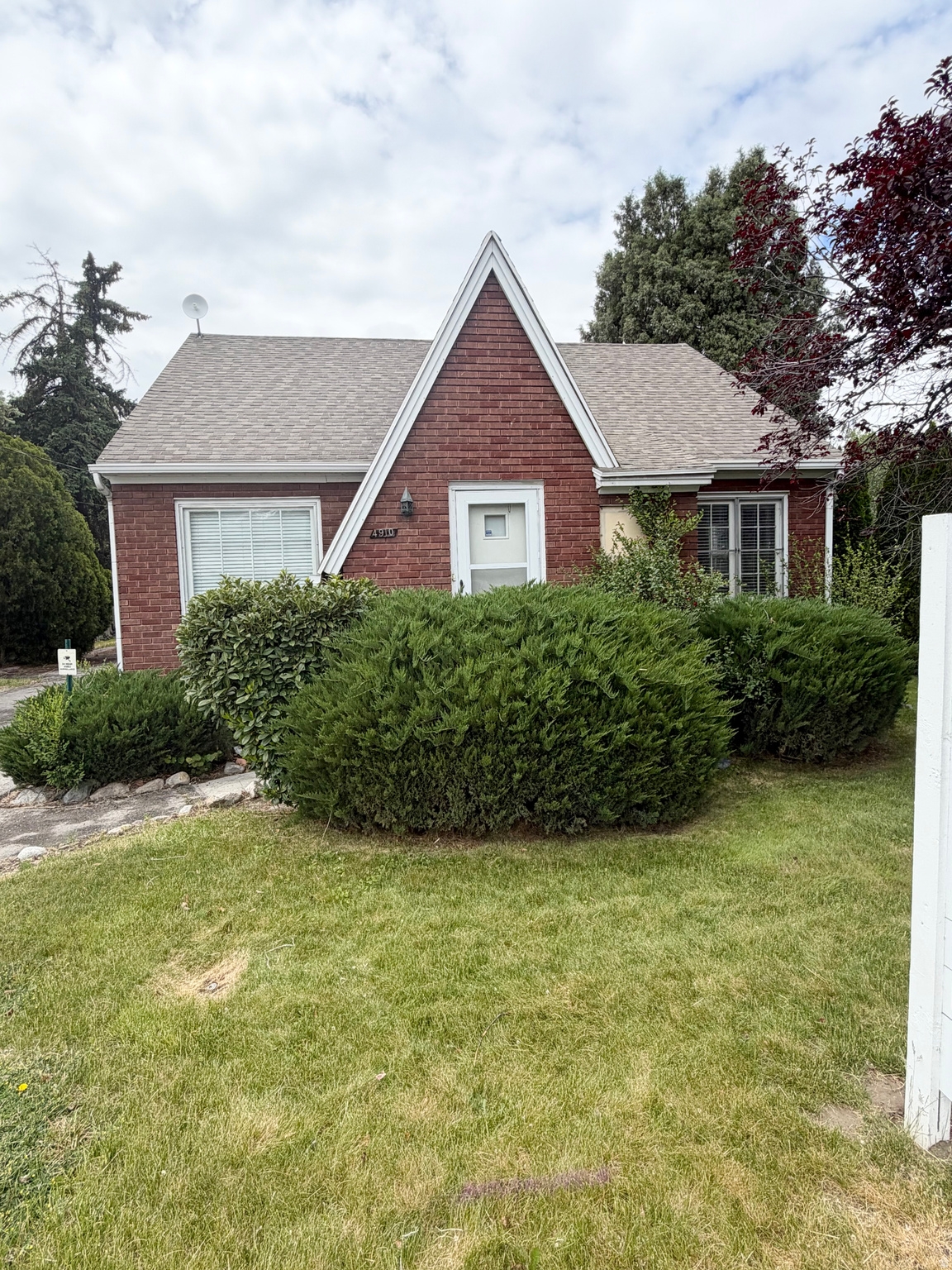 Salt Lake City House: 4910 S 900 E