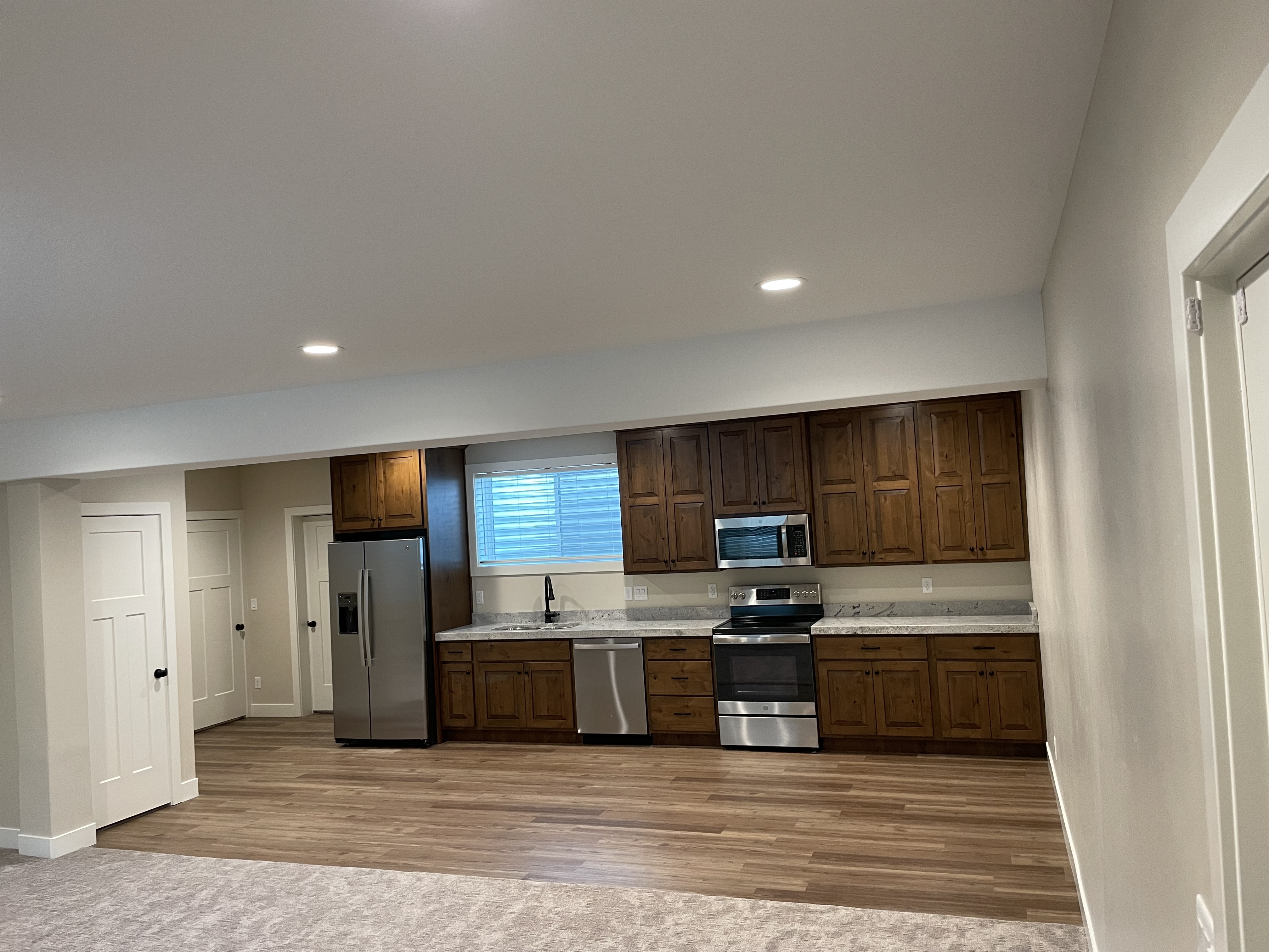 Centerville In-Law/Basement: 410 E Pages Ln