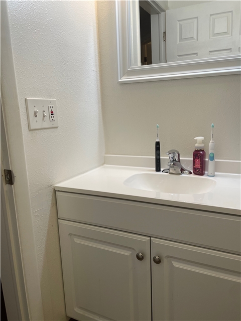 Logan Apartment: 365 W 550 N