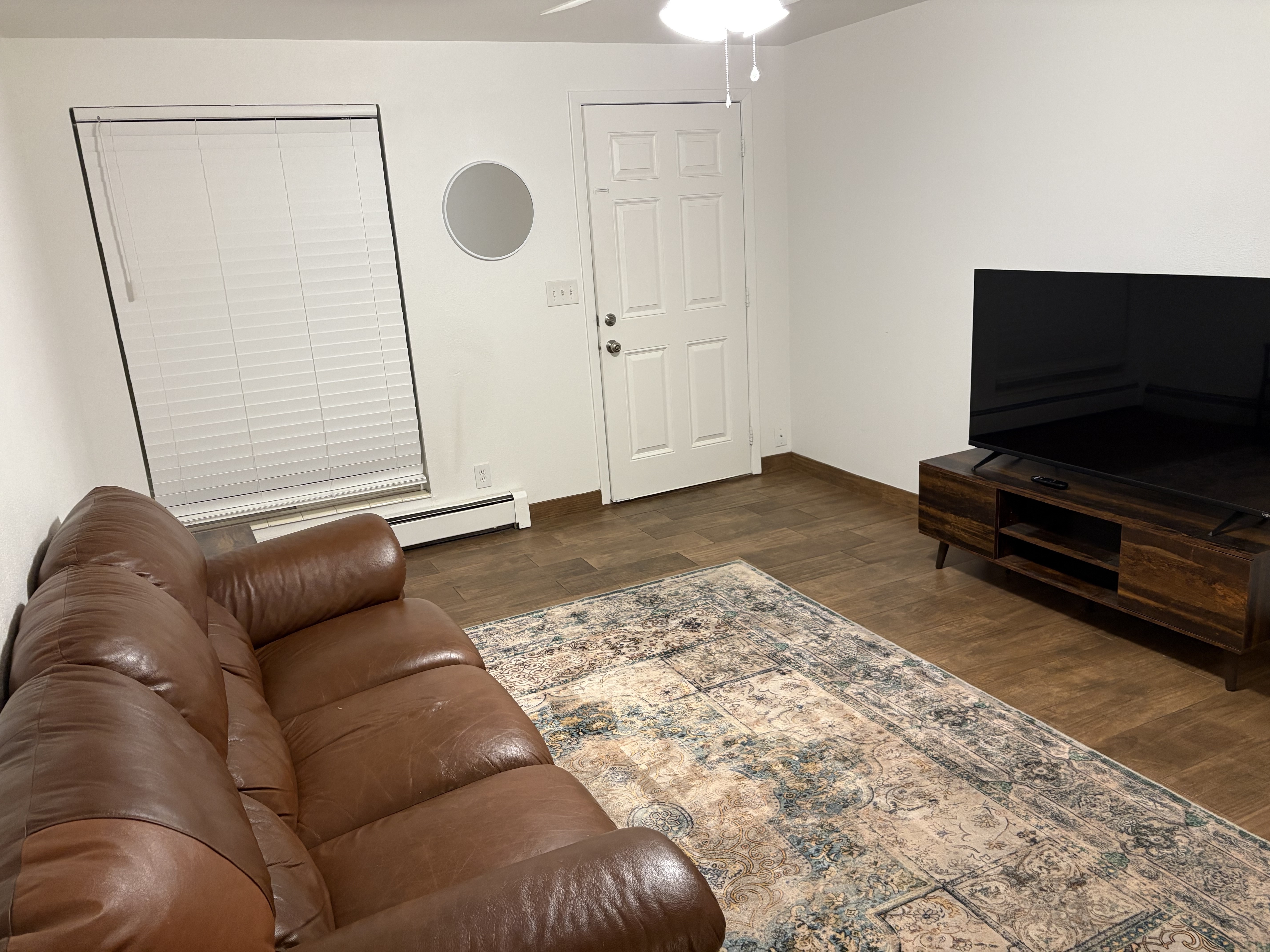 Logan Apartment: 365 W 550 N