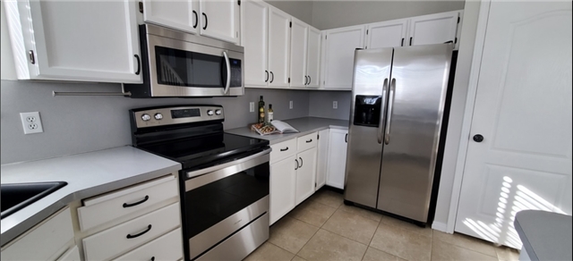 Sandy Single Room: 506 E Big Sky Dr