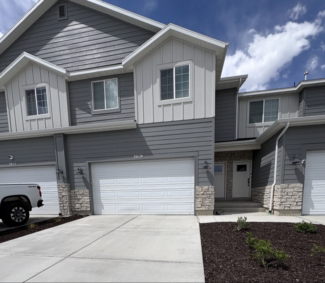 Eagle Mountain Townhome: 2019 E Canyonlands Ln