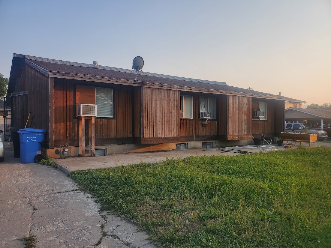 Logan Apartment: 296 W 1100 N