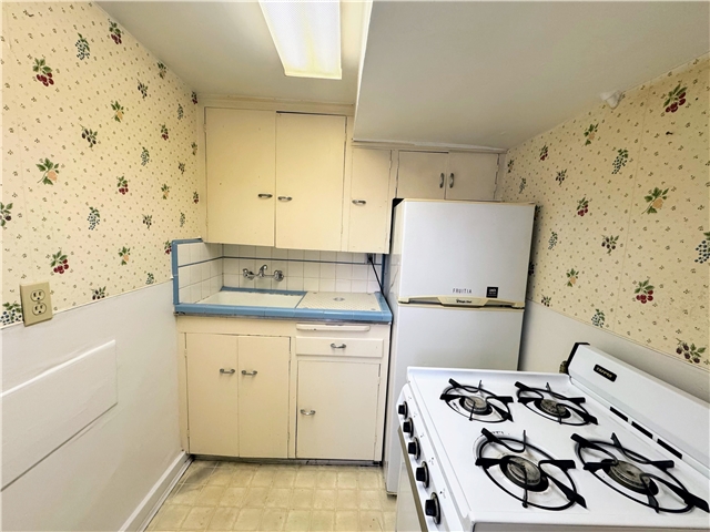 Salt Lake City Apartment: 230 1/2 N Spencer Ct