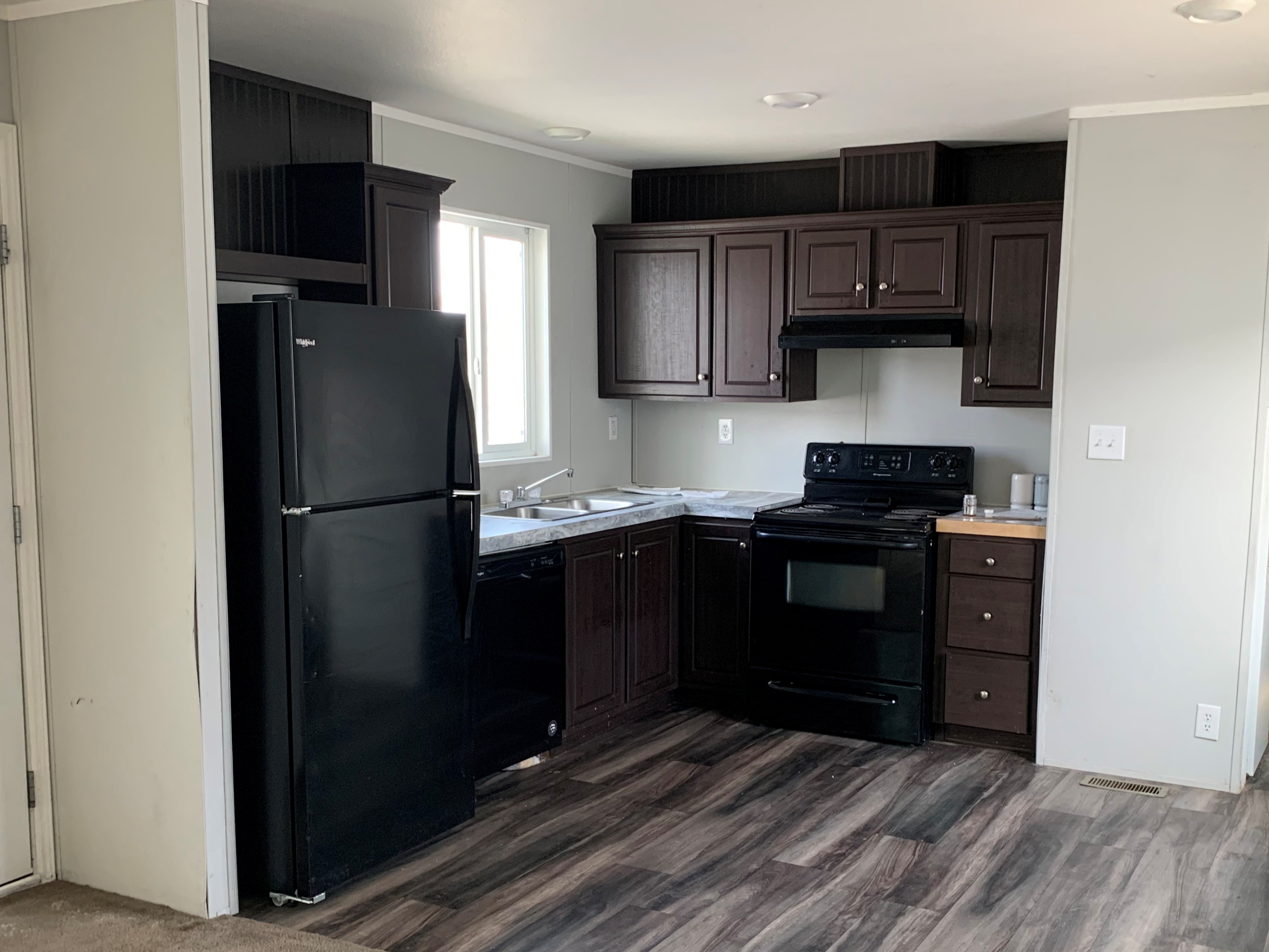 Tooele House: 421 N 200 W