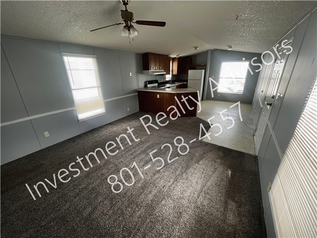Tooele House: 421 N 200 W