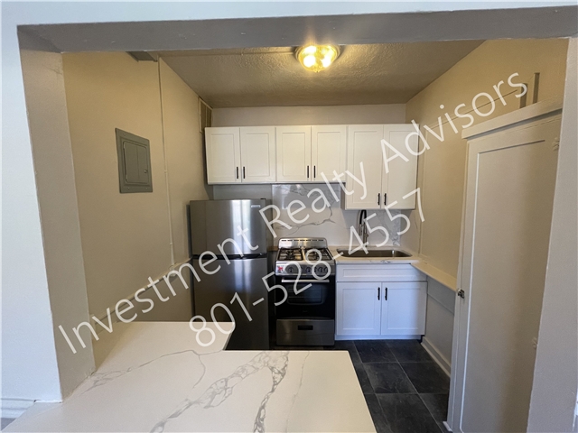 Salt Lake City Apartment: 146 E 2nd Ave