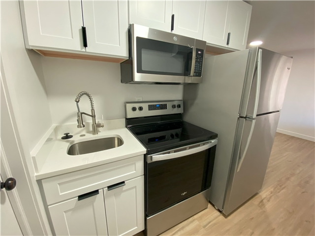 Murray Apartment: 404 E 5600 S