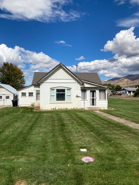 Morgan House: 212 W 100 N