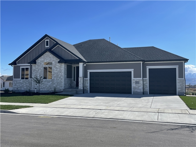 Herriman House: 13323 S Carmen Oak Dr