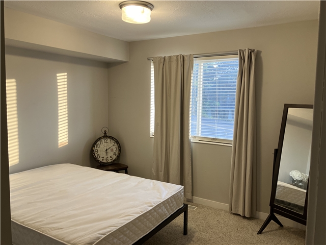 Bountiful Single Room: 3331 S 400 E