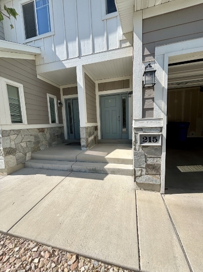 Orem Townhome: 215 E 1135 S