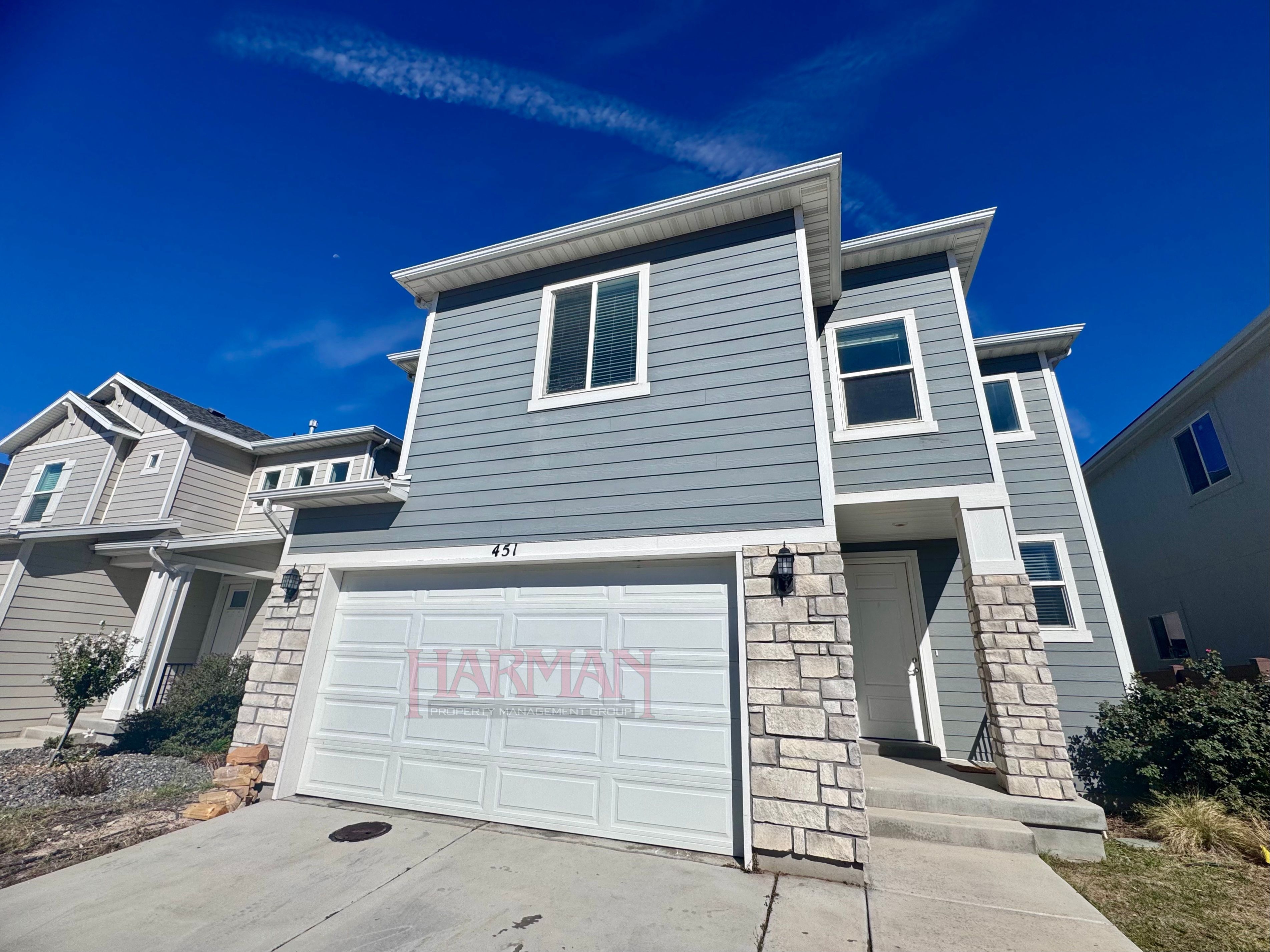 Vineyard House: 451 E 280 N