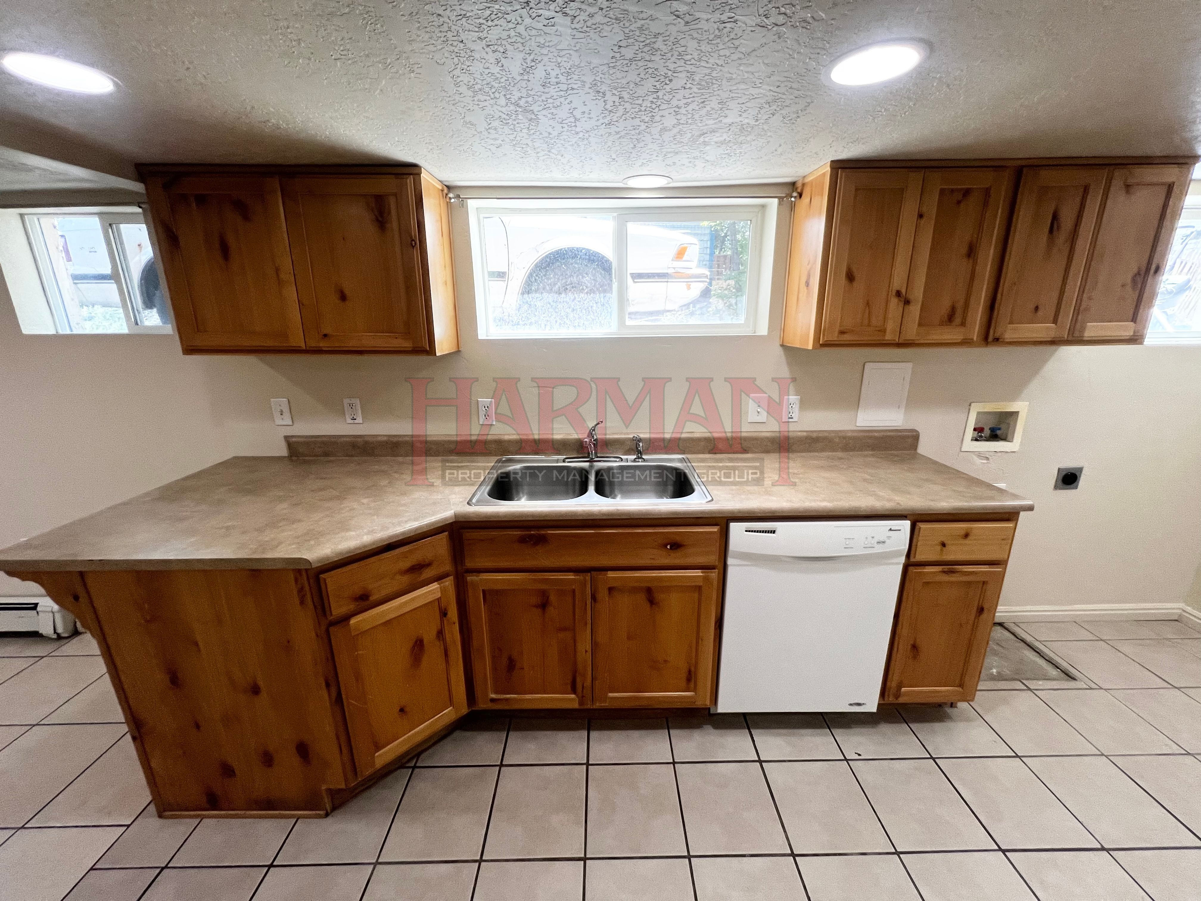 Provo Apartment: 268 S 900 W