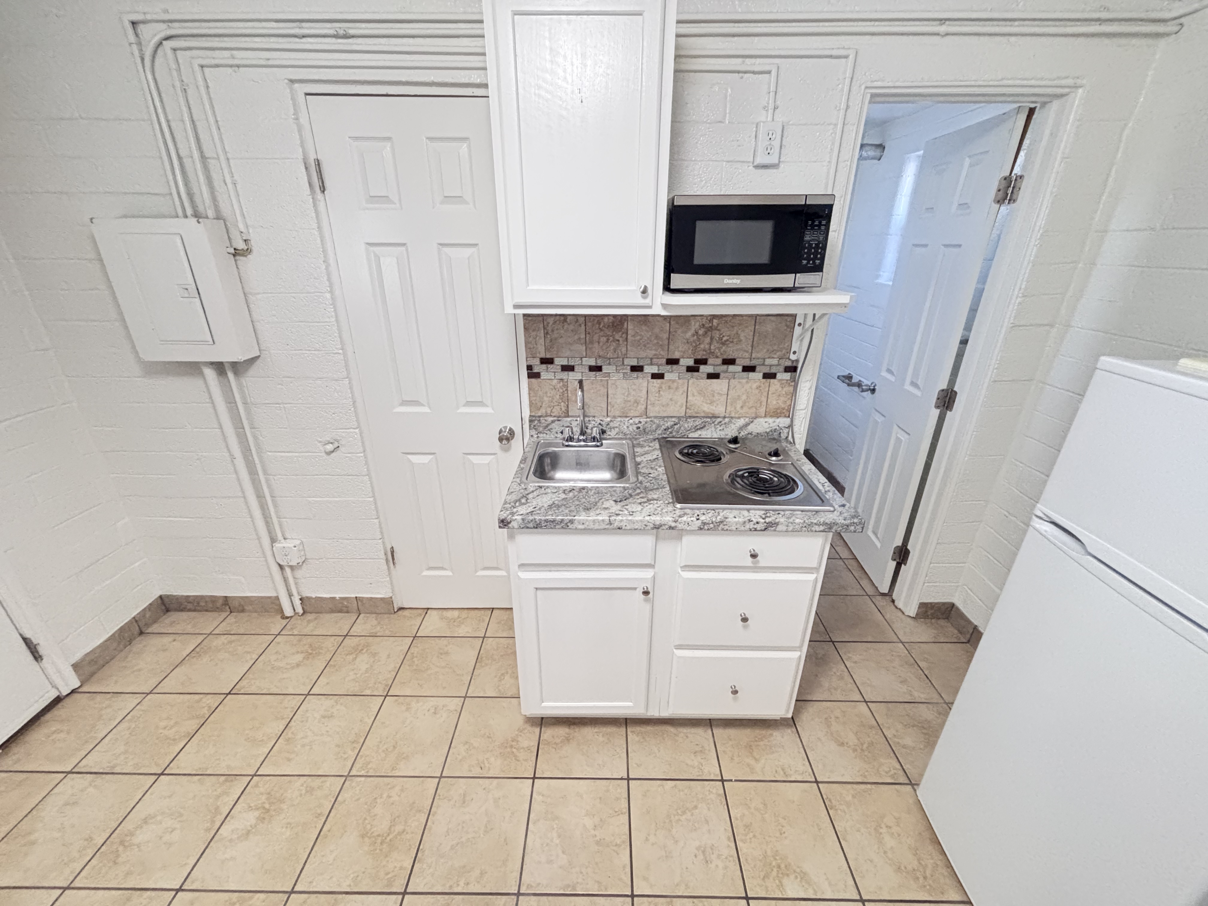 Orem Apartment: 1675 S State St