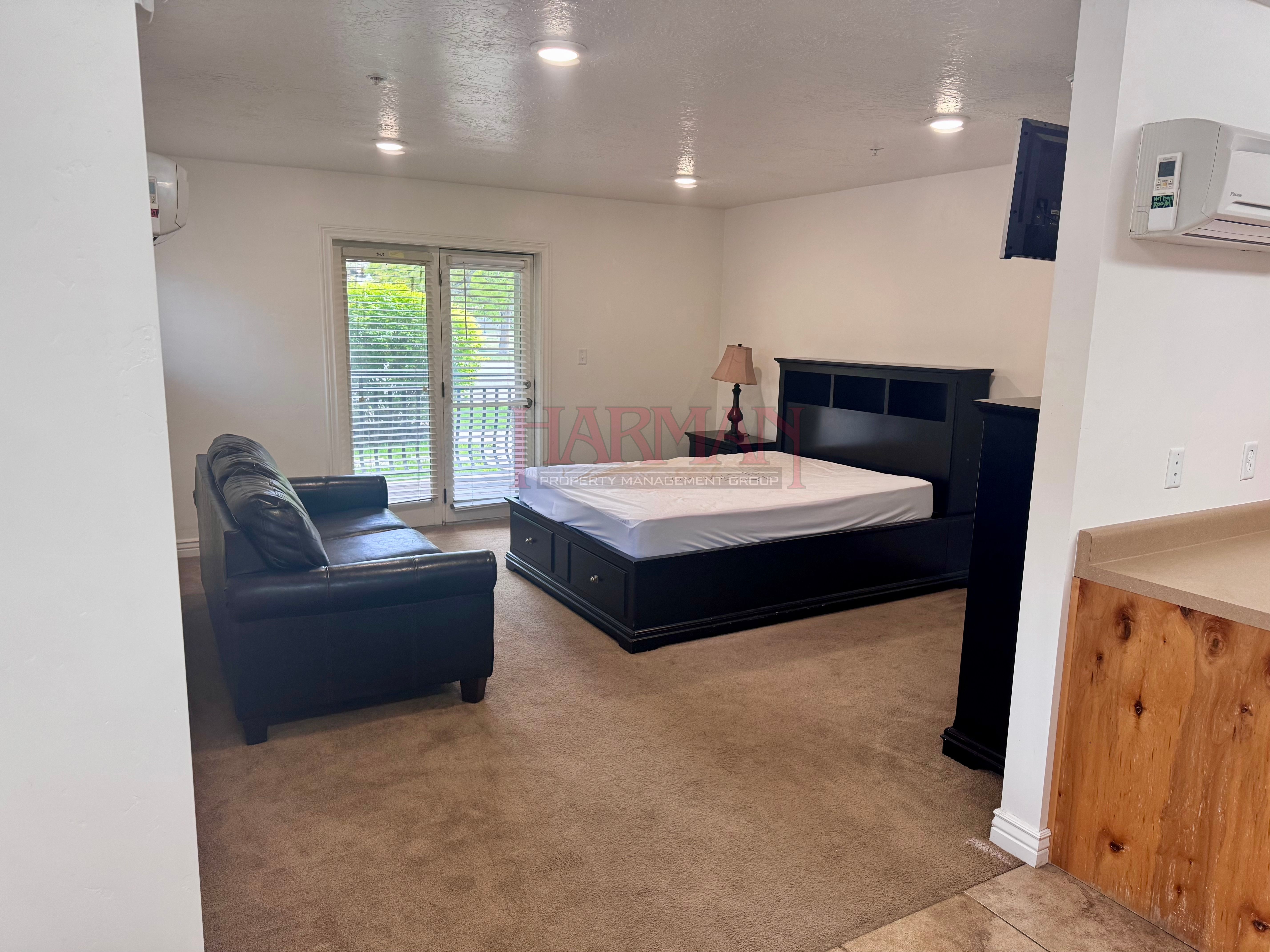 Provo Apartment: 145 E Center St