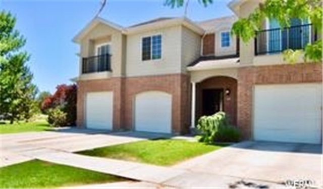 Saratoga Springs Townhome: 269 E Sunshine Dr