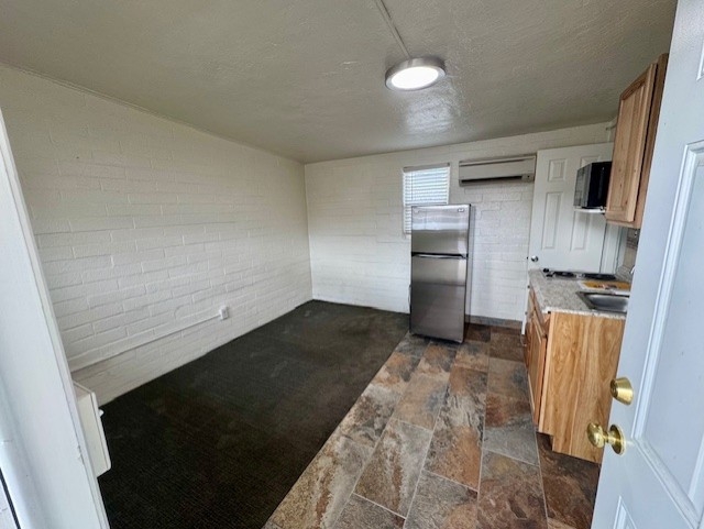 Orem Apartment: 1643 S State St