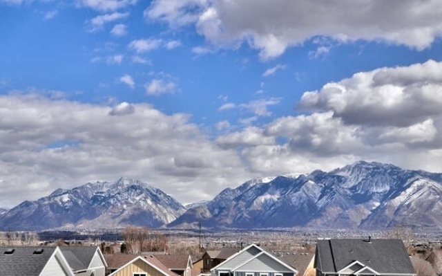 South Jordan Townhome: 11078 S Kyson Rd