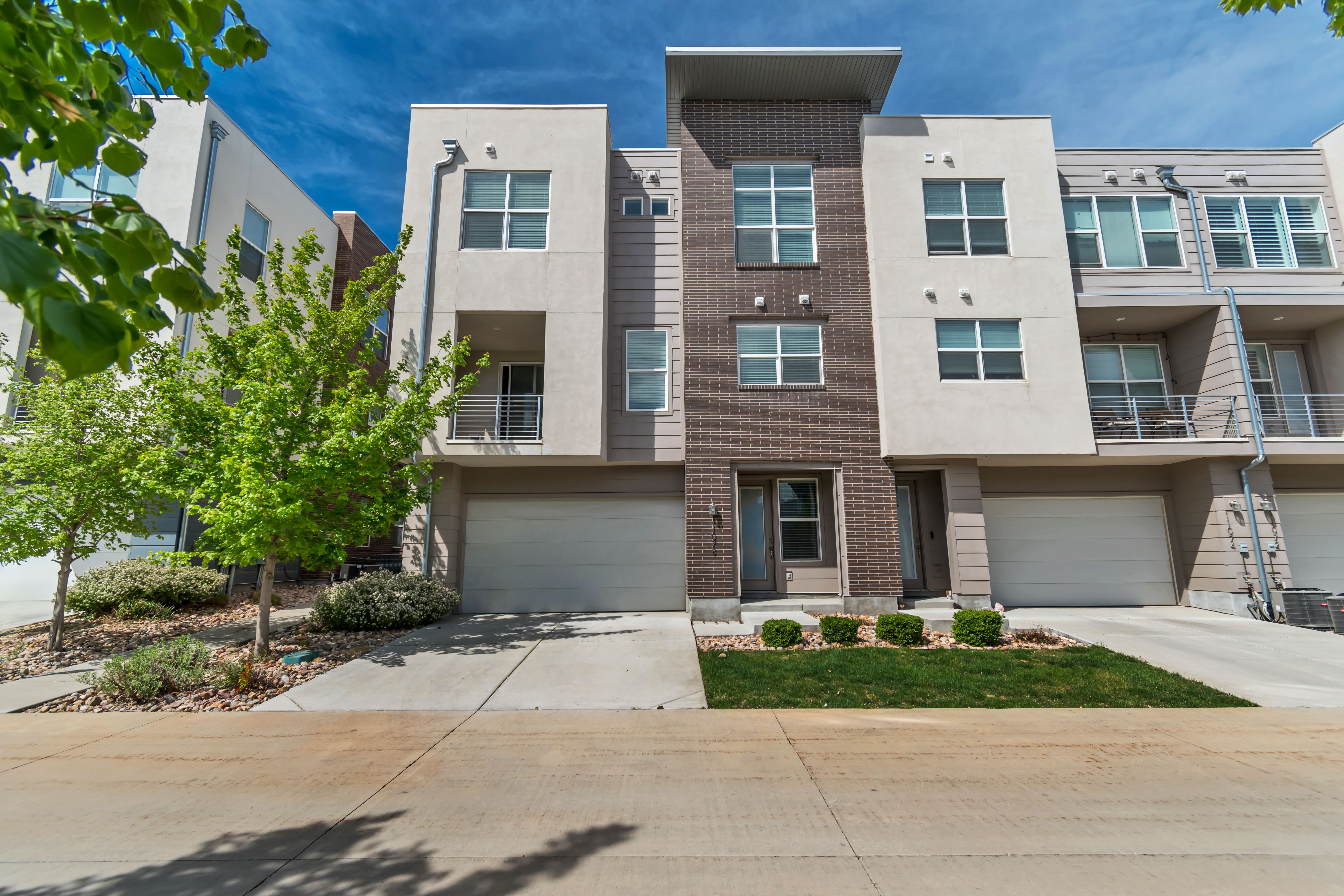South Jordan Townhome: 11078 S Kyson Rd