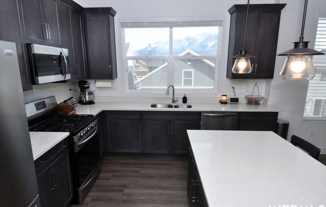 South Jordan Townhome: 11078 S Kyson Rd