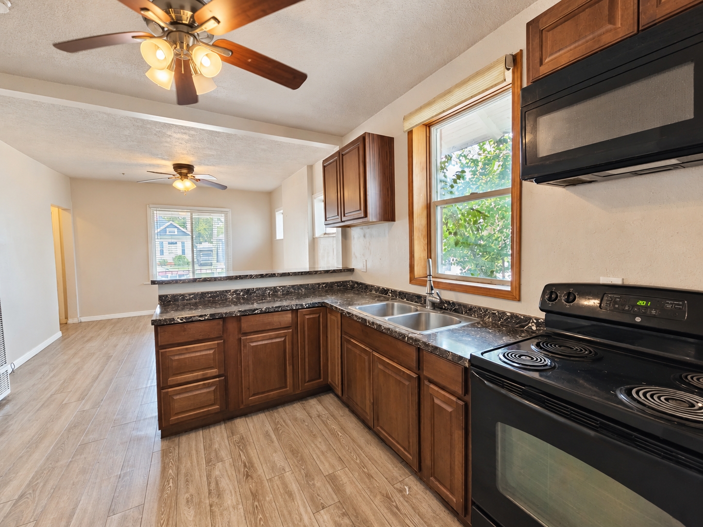 Salt Lake City House: 1061 S Jefferson St