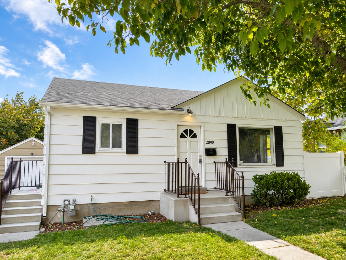 Salt Lake City House: 2898 S McClelland St