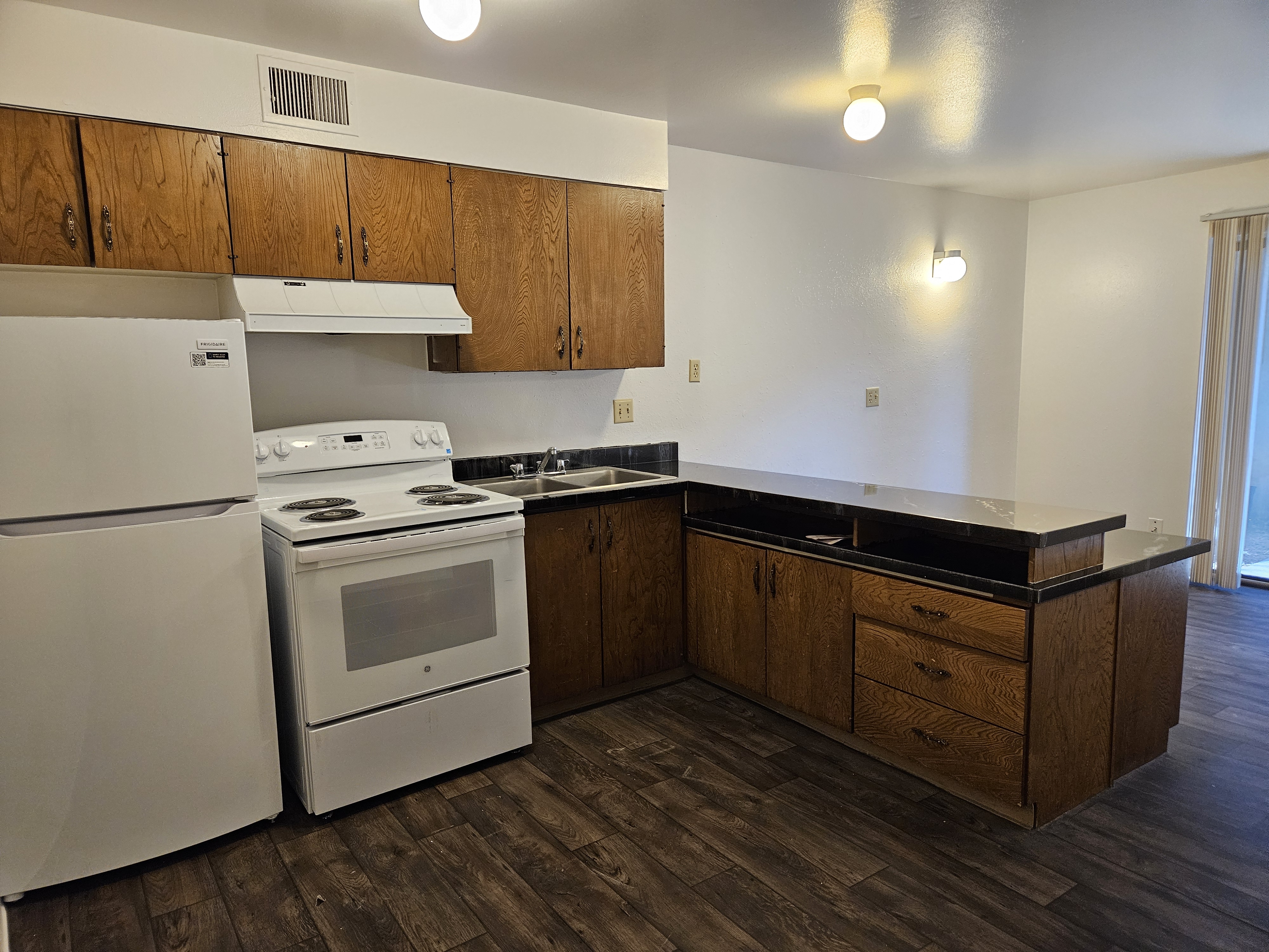 Salt Lake City Apartment: 320 S 700 E