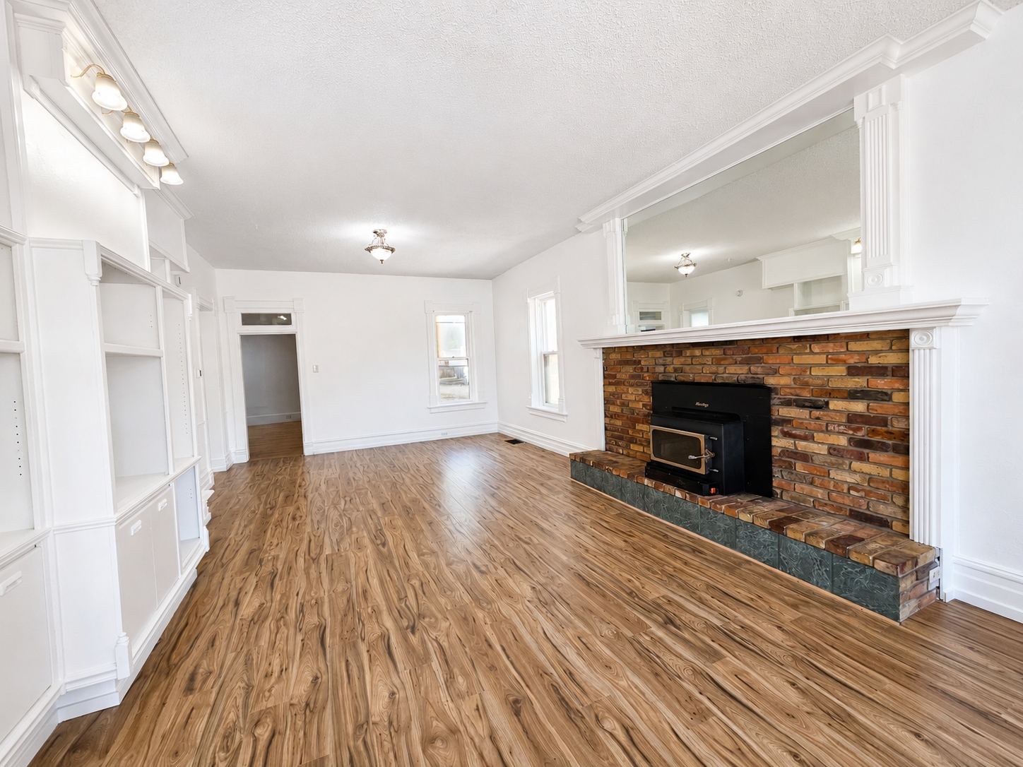 Riverton House: 13224 S Redwood Rd